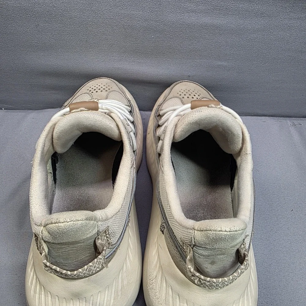UGG CA805 V2 Remix Heritage Beige‎ Athletic Chunky Shoes Sneaker Men's Size 5.5